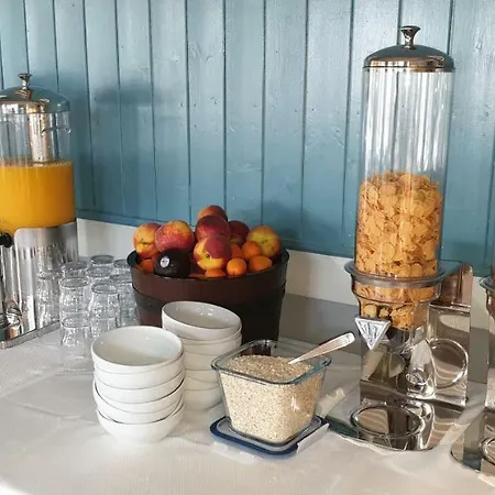 Isalos Suites Néa Péramos Esterno foto
